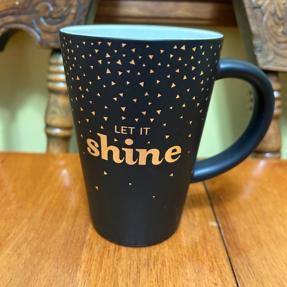 David's Tea Black and gold Let it Shine mug